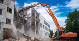Промышленный демонтаж зданий Пятигорск, цена от 2945 руб.